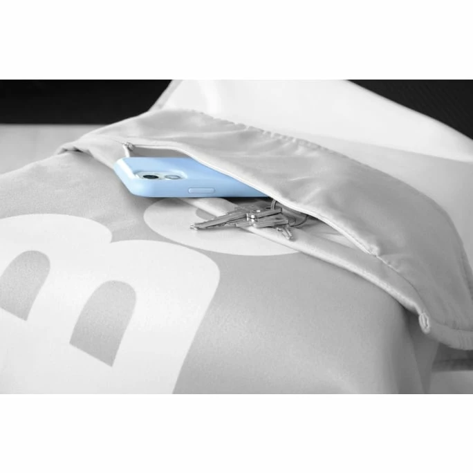 Bestes Angebot ❤️ Bench Sport-Handtuch Mit Flap-Organizer - 50x110 Cm + 15 Cm Flap - Hellgrau ? 4 Bestes Angebot ❤️ Bench Sport-Handtuch Mit Flap-Organizer - 50x110 Cm + 15 Cm Flap - Hellgrau ? – Bild 4