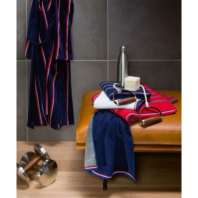 Am billigsten ? Möve Athleisure Waschhandschuh - 17x25 Cm - Snow/grey ? 2 Am billigsten ? Möve Athleisure Waschhandschuh - 17x25 Cm - Snow/grey ? – Bild 2